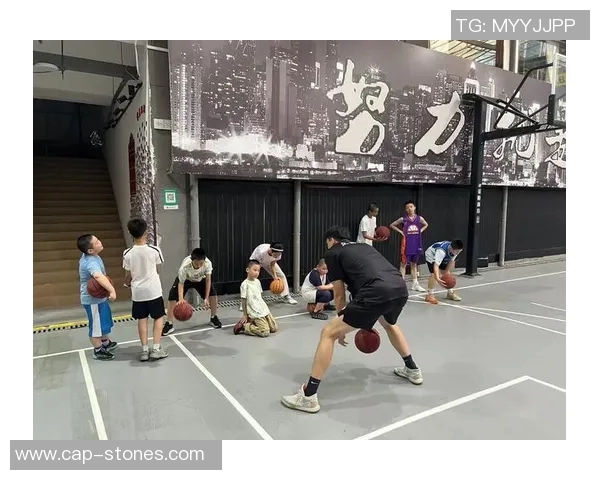 李芳的篮球人生：从热爱到坚持的深度对话与成长之路